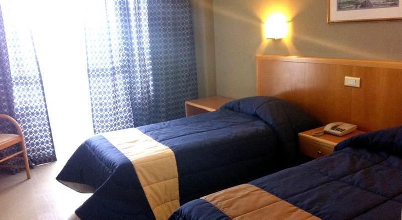 Hotel Qawra Palace &